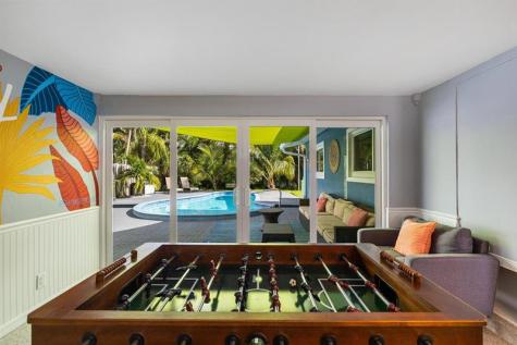 657 NW 30th Court Wilton Manors FL 33311