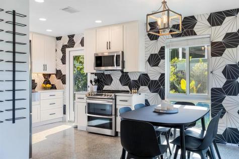657 NW 30th Court Wilton Manors FL 33311