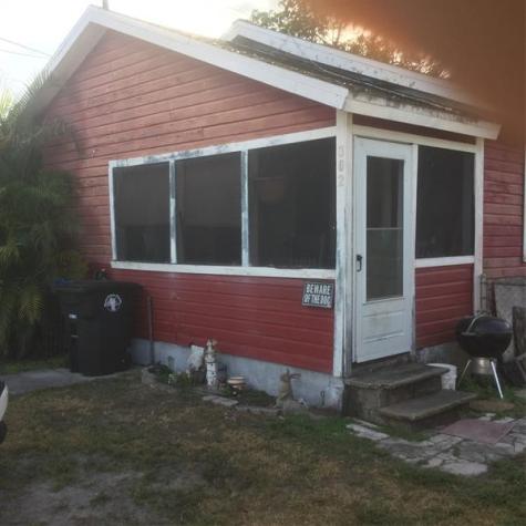 302 3RD Street Moore Haven FL 33471