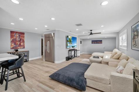 5330 SW 19th Street Plantation FL 33317