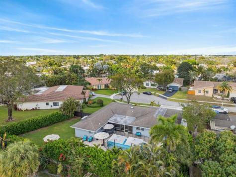 5330 SW 19th Street Plantation FL 33317