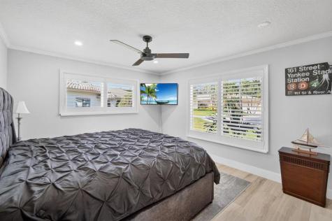 5330 SW 19th Street Plantation FL 33317