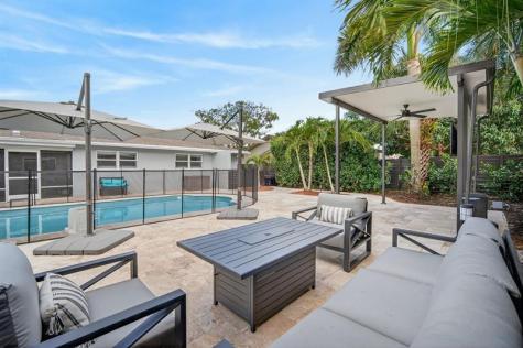 5330 SW 19th Street Plantation FL 33317