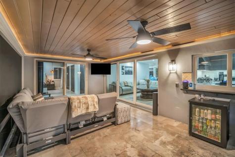 5330 SW 19th Street Plantation FL 33317