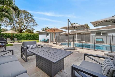 5330 SW 19th Street Plantation FL 33317
