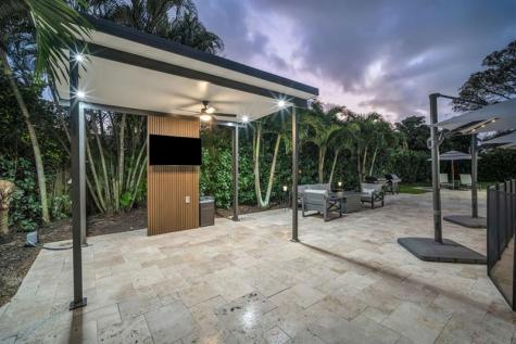 5330 SW 19th Street Plantation FL 33317