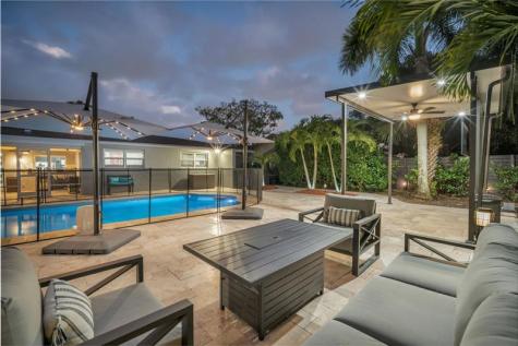 5330 SW 19th Street Plantation FL 33317