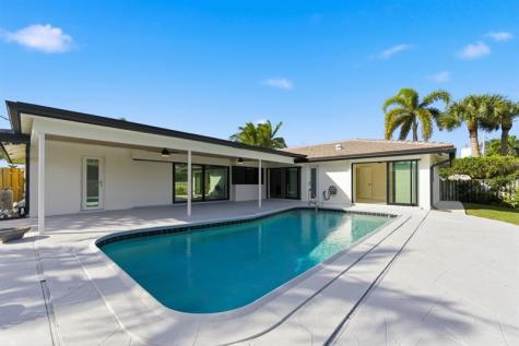 3420 NE 26th Avenue Lighthouse Point FL 33064