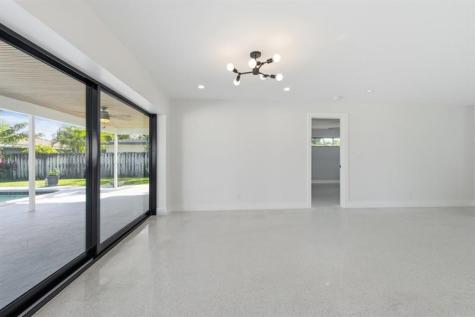 3420 NE 26th Avenue Lighthouse Point FL 33064