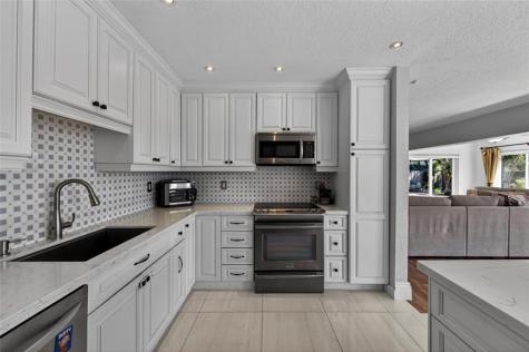2120 NE 31st Street Lighthouse Point FL 33064