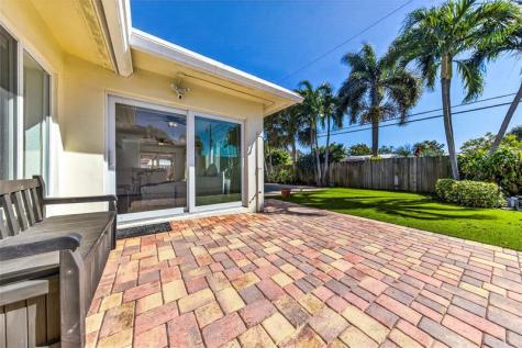 2120 NE 31st Street Lighthouse Point FL 33064
