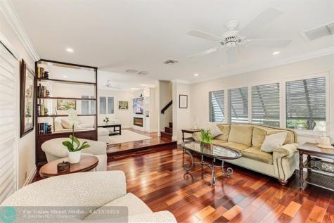 2140 NE 24th Street Wilton Manors FL 33305