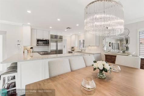 2140 NE 24th Street Wilton Manors FL 33305