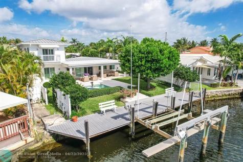 2140 NE 24th Street Wilton Manors FL 33305
