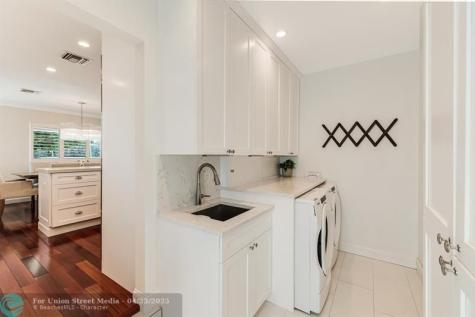 2140 NE 24th Street Wilton Manors FL 33305