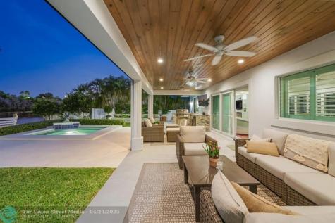2140 NE 24th Street Wilton Manors FL 33305