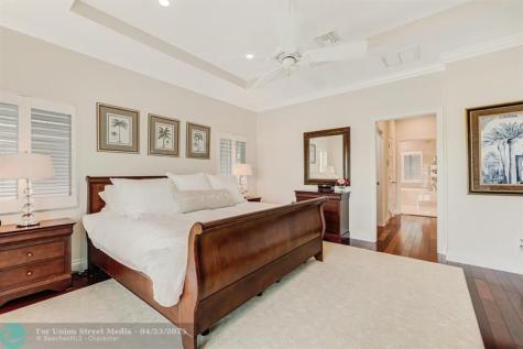 2140 NE 24th Street Wilton Manors FL 33305