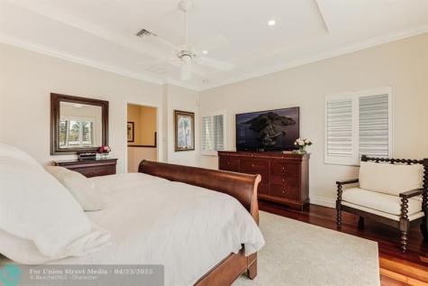 2140 NE 24th Street Wilton Manors FL 33305