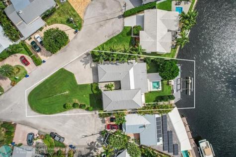 2140 NE 24th Street Wilton Manors FL 33305