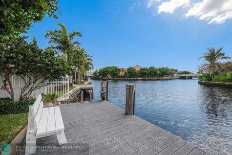 2140 NE 24th Street Wilton Manors FL 33305