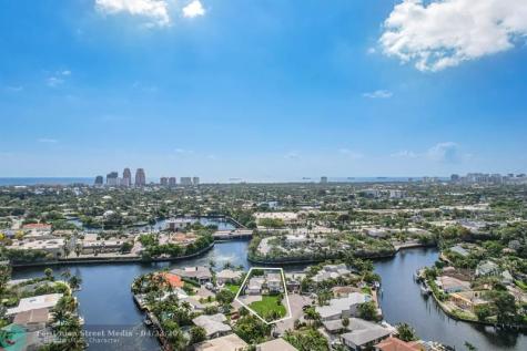 2140 NE 24th Street Wilton Manors FL 33305