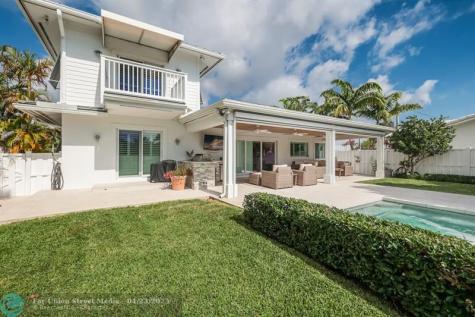 2140 NE 24th Street Wilton Manors FL 33305
