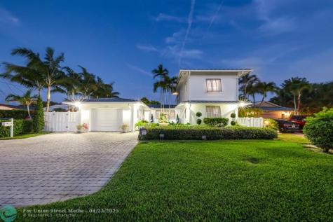 2140 NE 24th Street Wilton Manors FL 33305