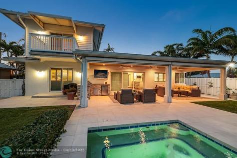 2140 NE 24th Street Wilton Manors FL 33305