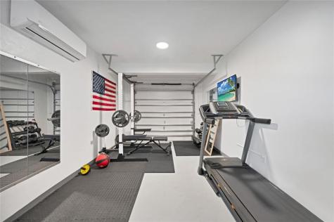 300 SW 65th Way Pembroke Pines FL 33023