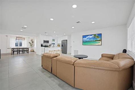 300 SW 65th Way Pembroke Pines FL 33023