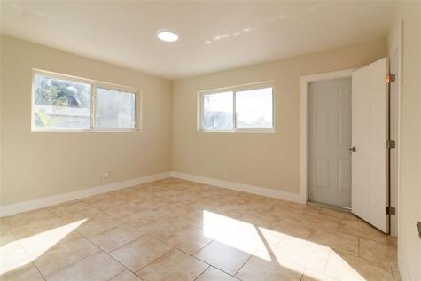 6540 Garfield Street Hollywood FL 33024