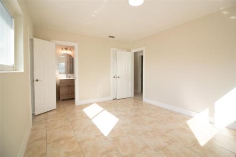 6540 Garfield Street Hollywood FL 33024