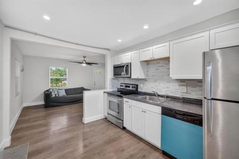 1141 SW 25th Avenue Fort Lauderdale FL 33312