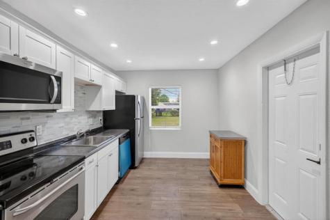 1141 SW 25th Avenue Fort Lauderdale FL 33312