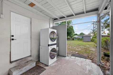 1141 SW 25th Avenue Fort Lauderdale FL 33312