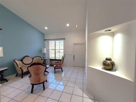 853 Sand Creek Circle Weston FL 33327