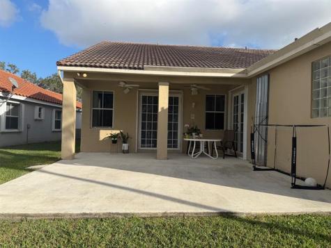 853 Sand Creek Circle Weston FL 33327