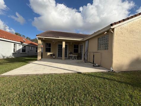 853 Sand Creek Circle Weston FL 33327