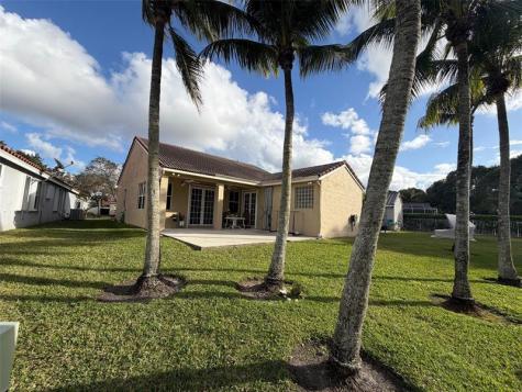 853 Sand Creek Circle Weston FL 33327