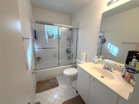 853 Sand Creek Circle Weston FL 33327