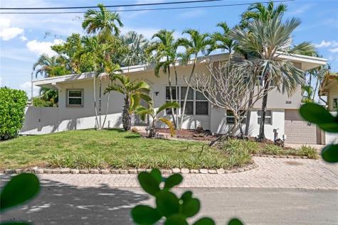 2518 Whale Harbor Lane Fort Lauderdale FL 33312