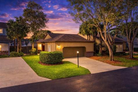 6558 Abbey Road Parkland FL 33067