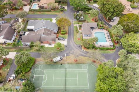 6558 Abbey Road Parkland FL 33067