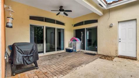 5252 NW 51st Street Coconut Creek FL 33073