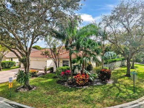 5252 NW 51st Street Coconut Creek FL 33073