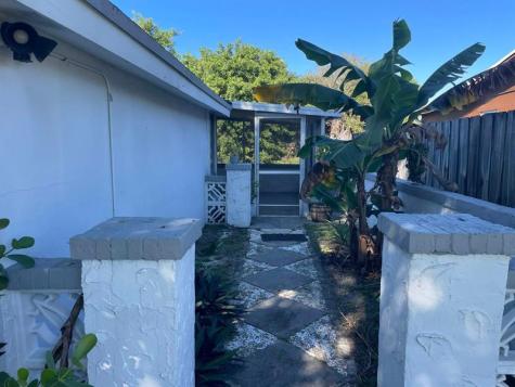 4421 NW 34th Court Lauderdale Lakes FL 33319