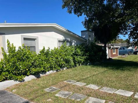 4421 NW 34th Court Lauderdale Lakes FL 33319