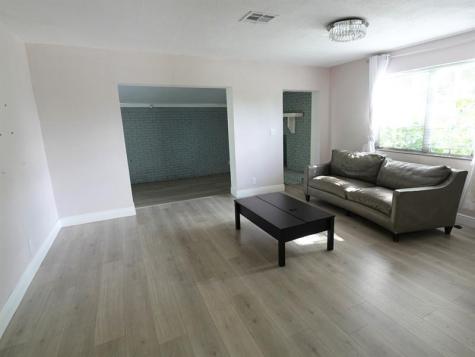 4421 NW 34th Court Lauderdale Lakes FL 33319