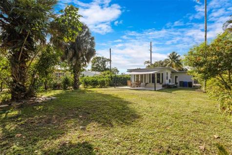 1812 SW 9th Avenue Fort Lauderdale FL 33315