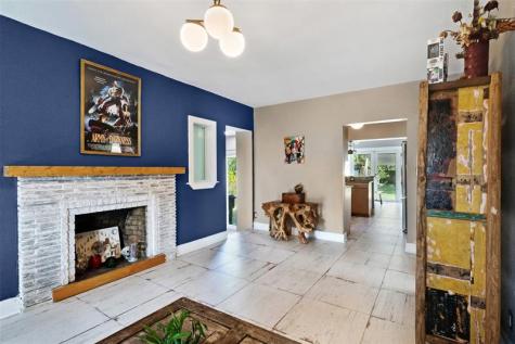1812 SW 9th Avenue Fort Lauderdale FL 33315